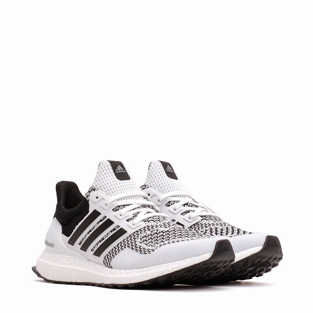 Comfortable Collars Shock Absorbing Heel Adidas Men Ultraboost 1.0 Oreo Core IH4924