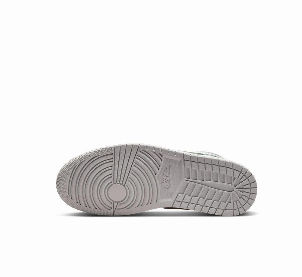 Ergonomic Design Jump Hike Air Jordan 1 Mid SE