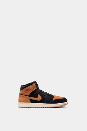 Club Meet Air Jordan 1 Mid Se
