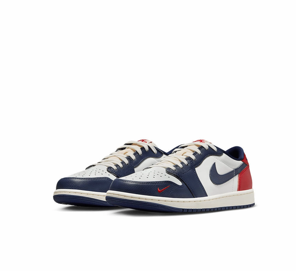 Air Jordan 1 Retro Low OG Travel Walker
