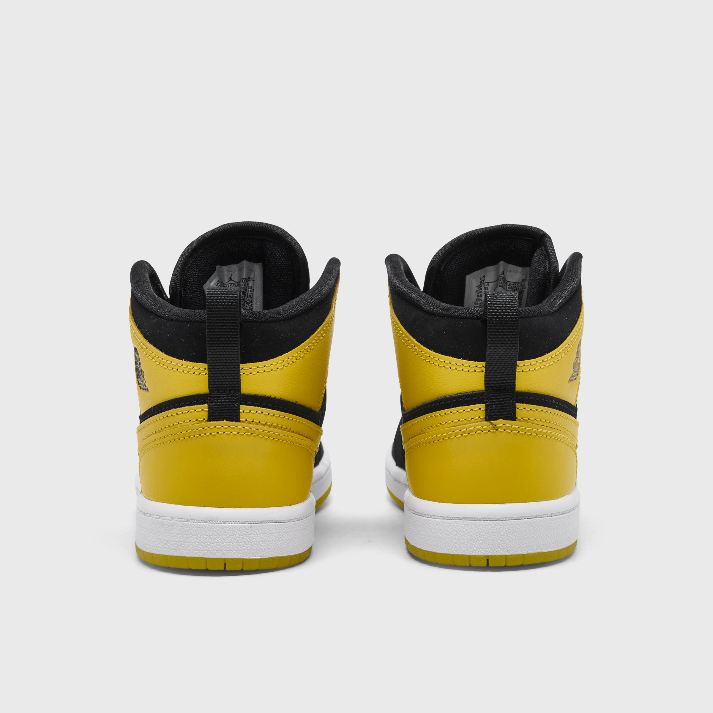 Jordan 1 Mid PS Black / Varsity Maize - White Flexible Arch Responsive Footbed