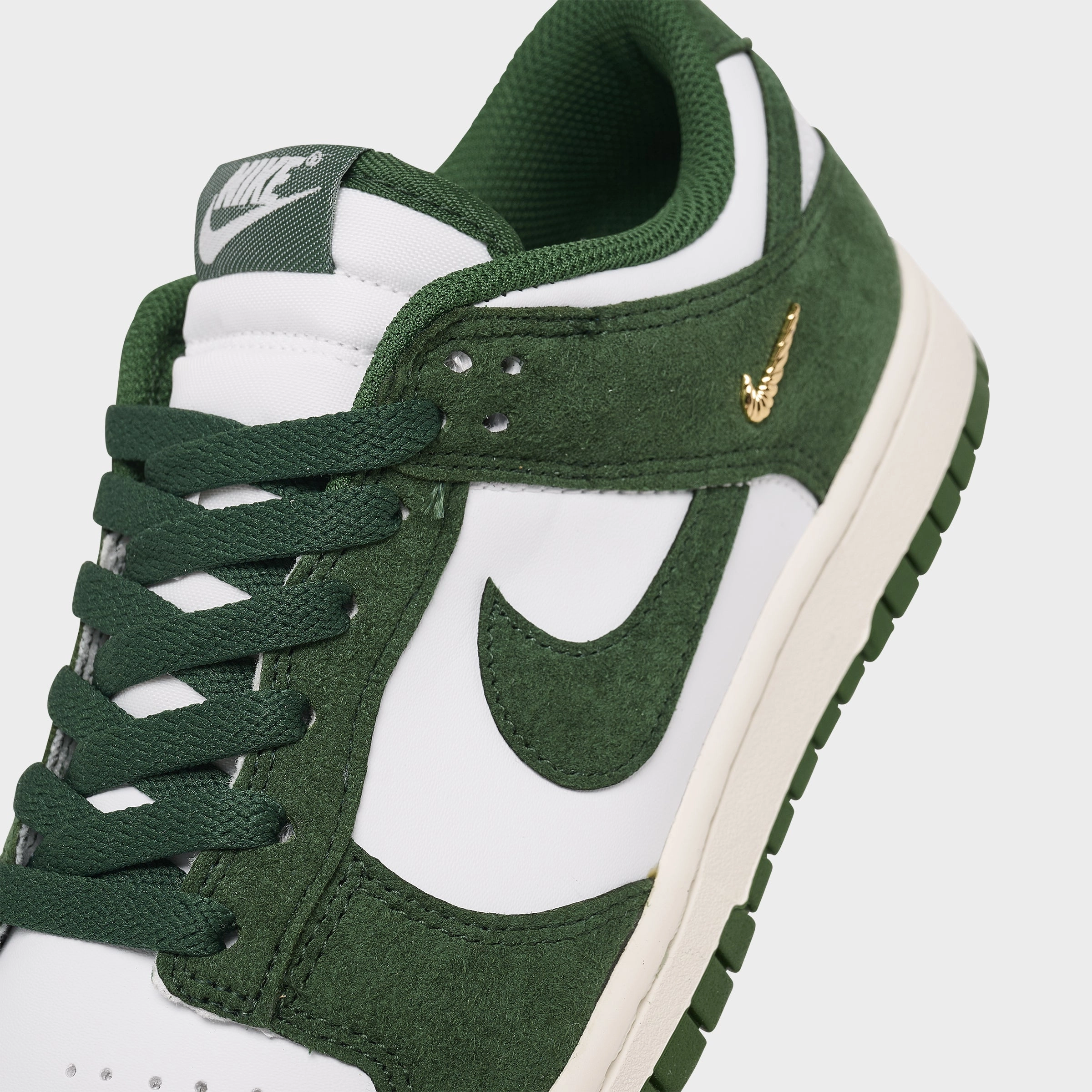 Nike Women's Dunk Low Summit White / Gorge Green - Sail Double Layer Midsole Fashionable Design