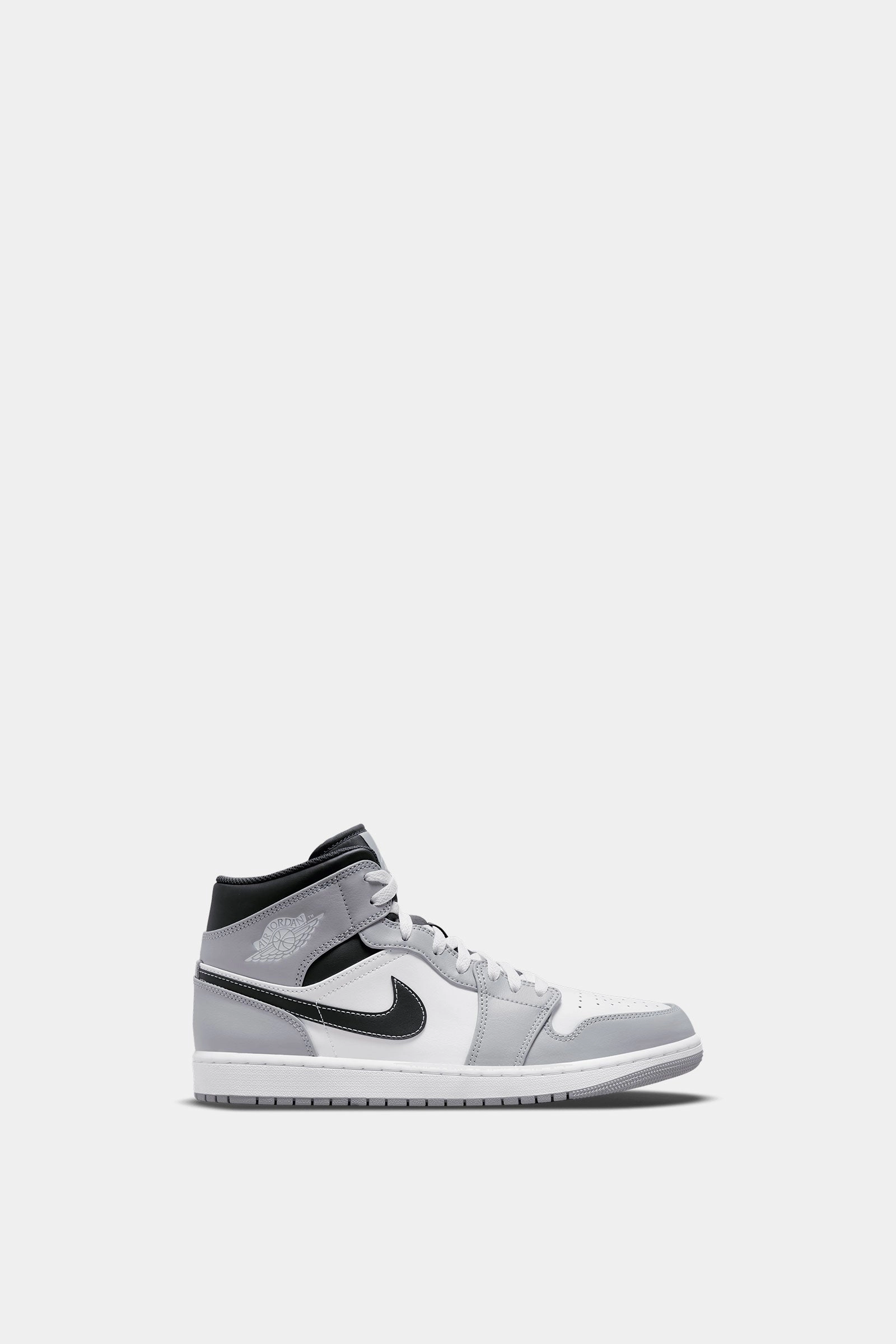Bridge Walk Air Jordan 1 Mid