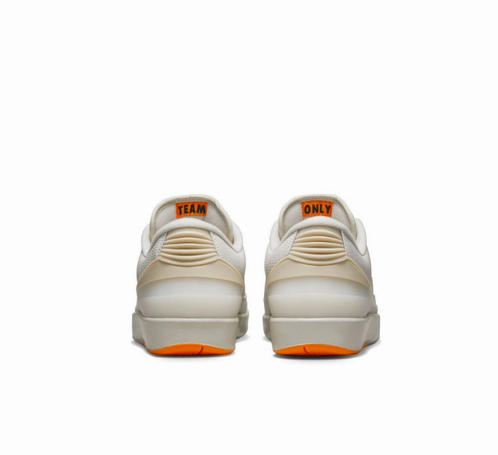 AIR JORDAN 2 RETRO LOW SP Rose Glow