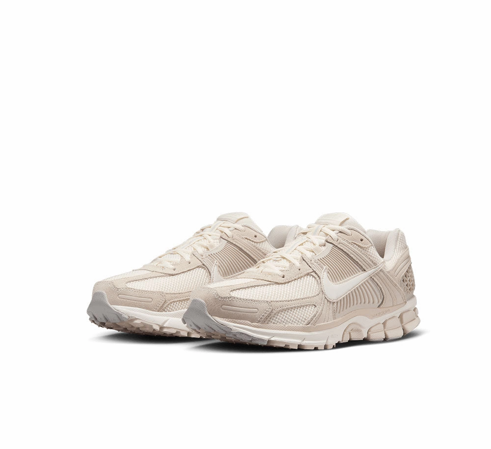 Nike Zoom Vomero 5 Soft outsole Fun Pace