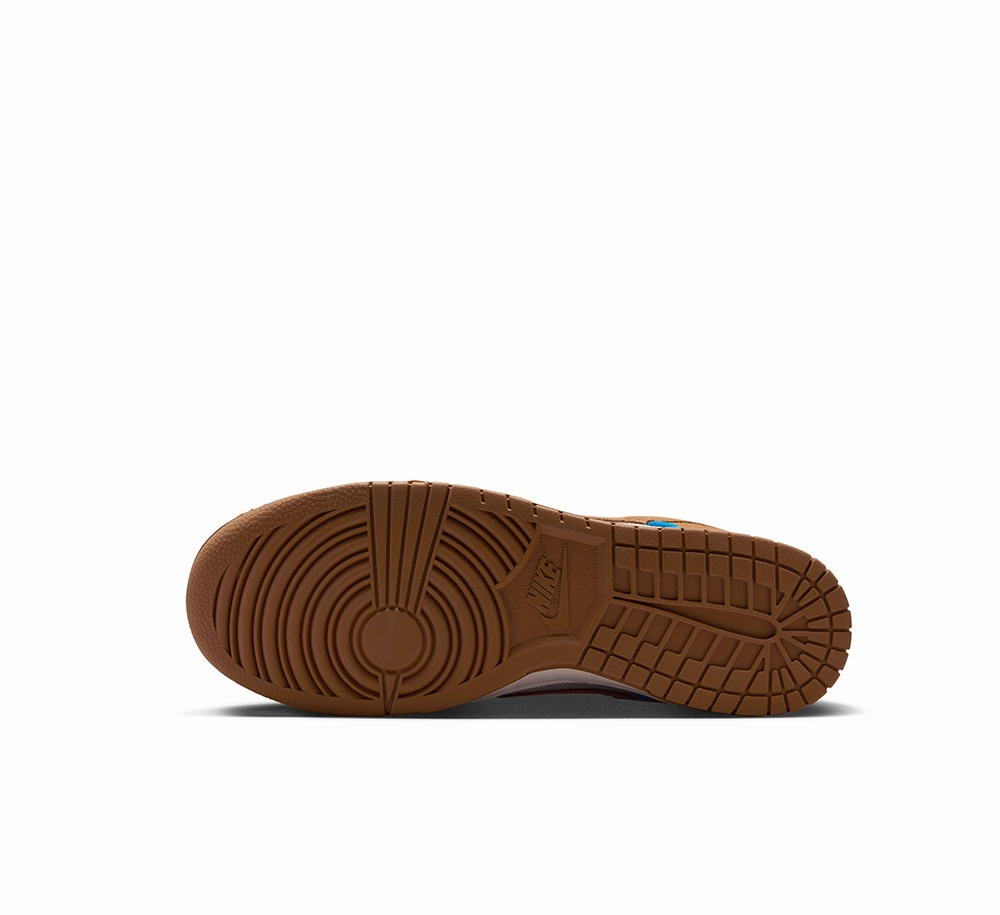 Breathable Sole Seamless Toe Construction Nike Dunk Low Retro Premium