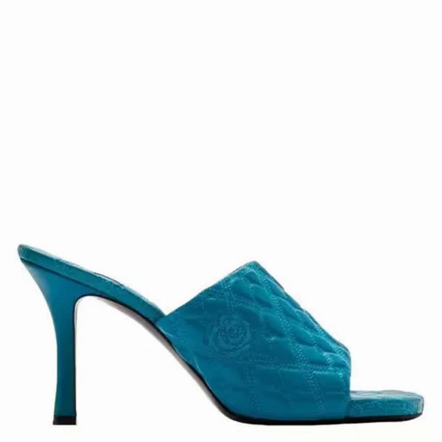 Chic Finish Burberry 85mm Quilted Leather Mules - Kingfisher