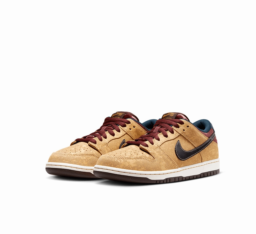 Nike SB Dunk Low Pro Pass Step Stretchable Material