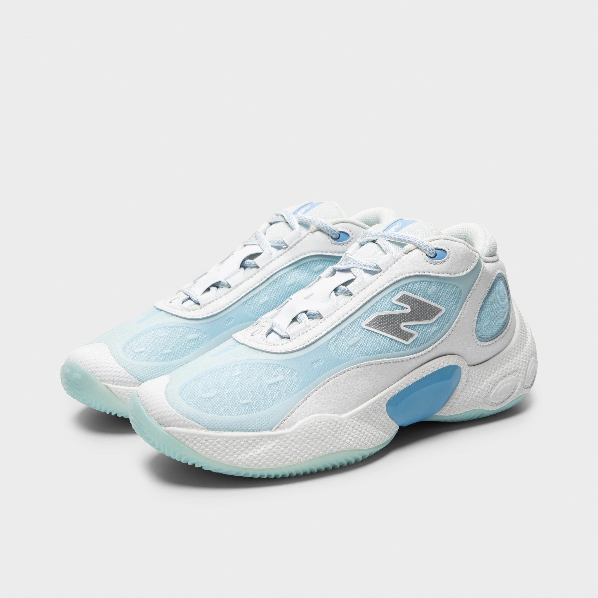 New Balance Fresh Foam White / Electric Sky Enhanced Traction