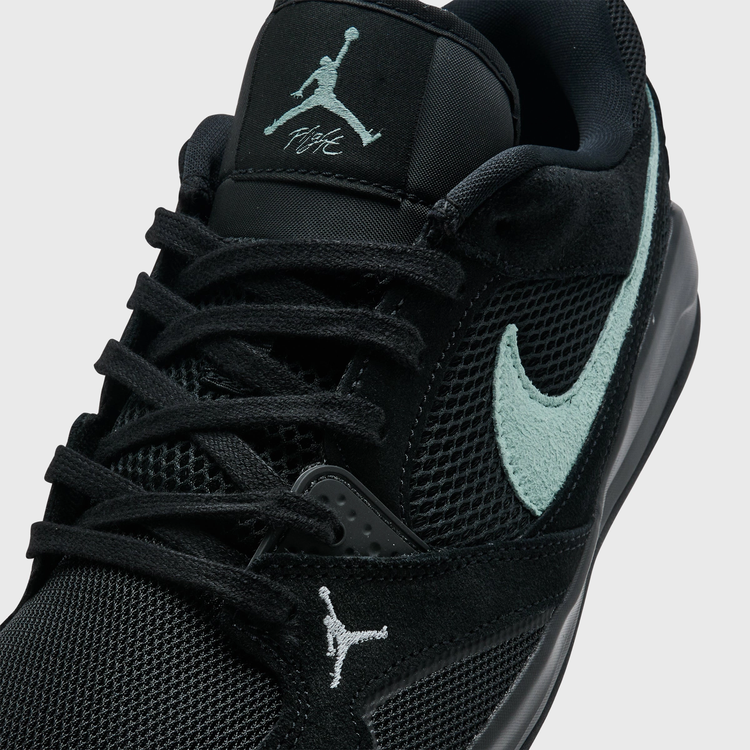 Jordan CMFT Era Black / Mineral - Sail Secure Foot Support Reflective details