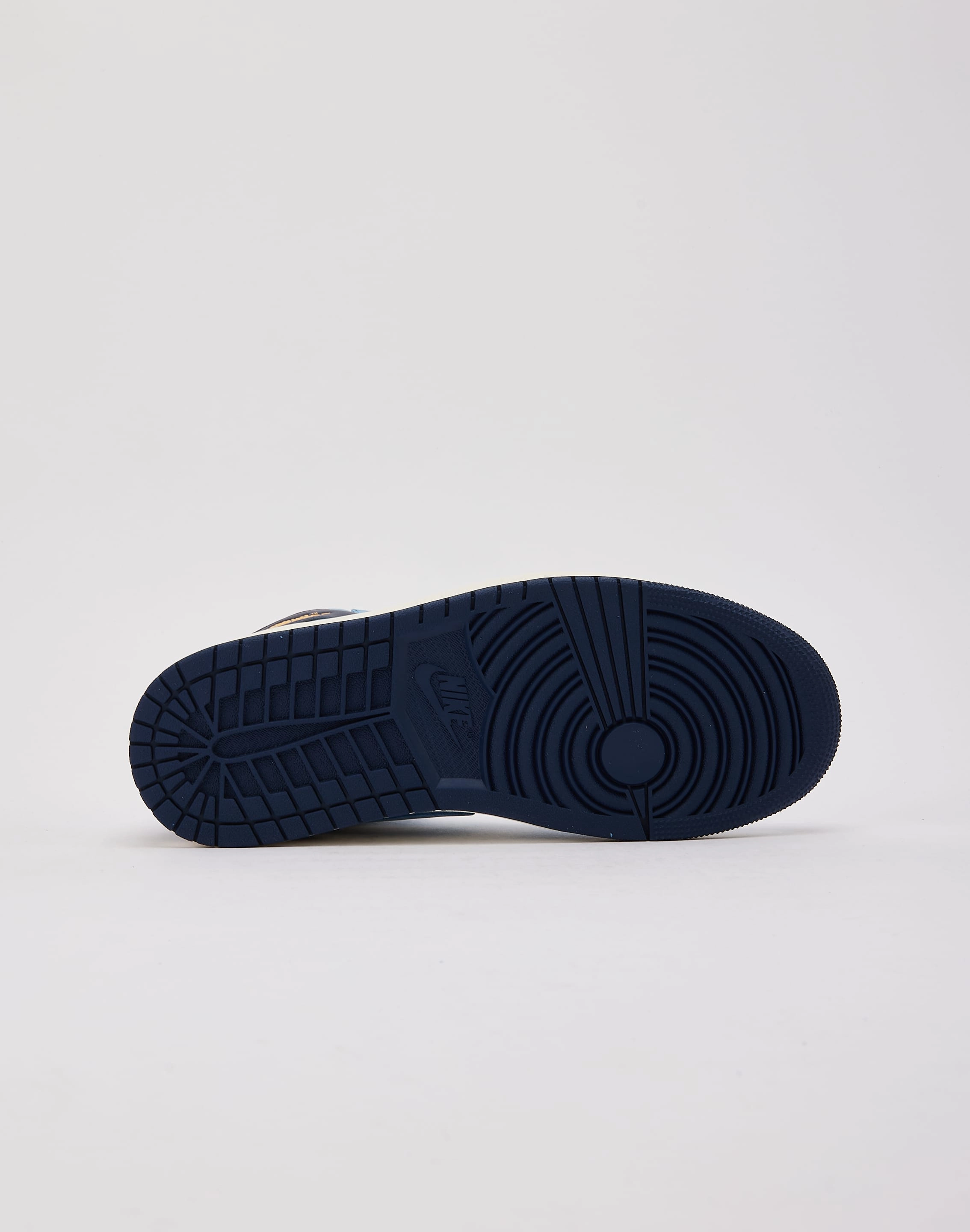 Jordan Air Jordan 1 Retro High OG 'First In Flight' ClosedToe