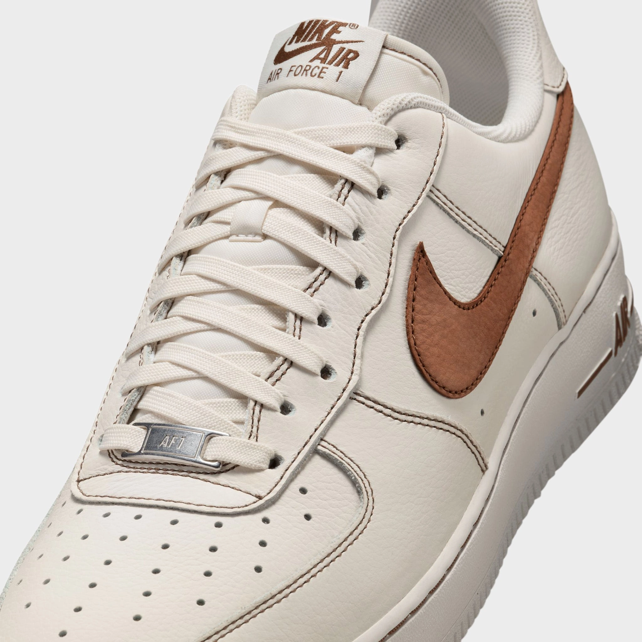 Hyper Durability Nike Air Force 1 '07 LV8 Ivory / Saddle Brown