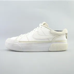 Weightless Wear Harbor Run NIKE COURT LEGACY LIFT