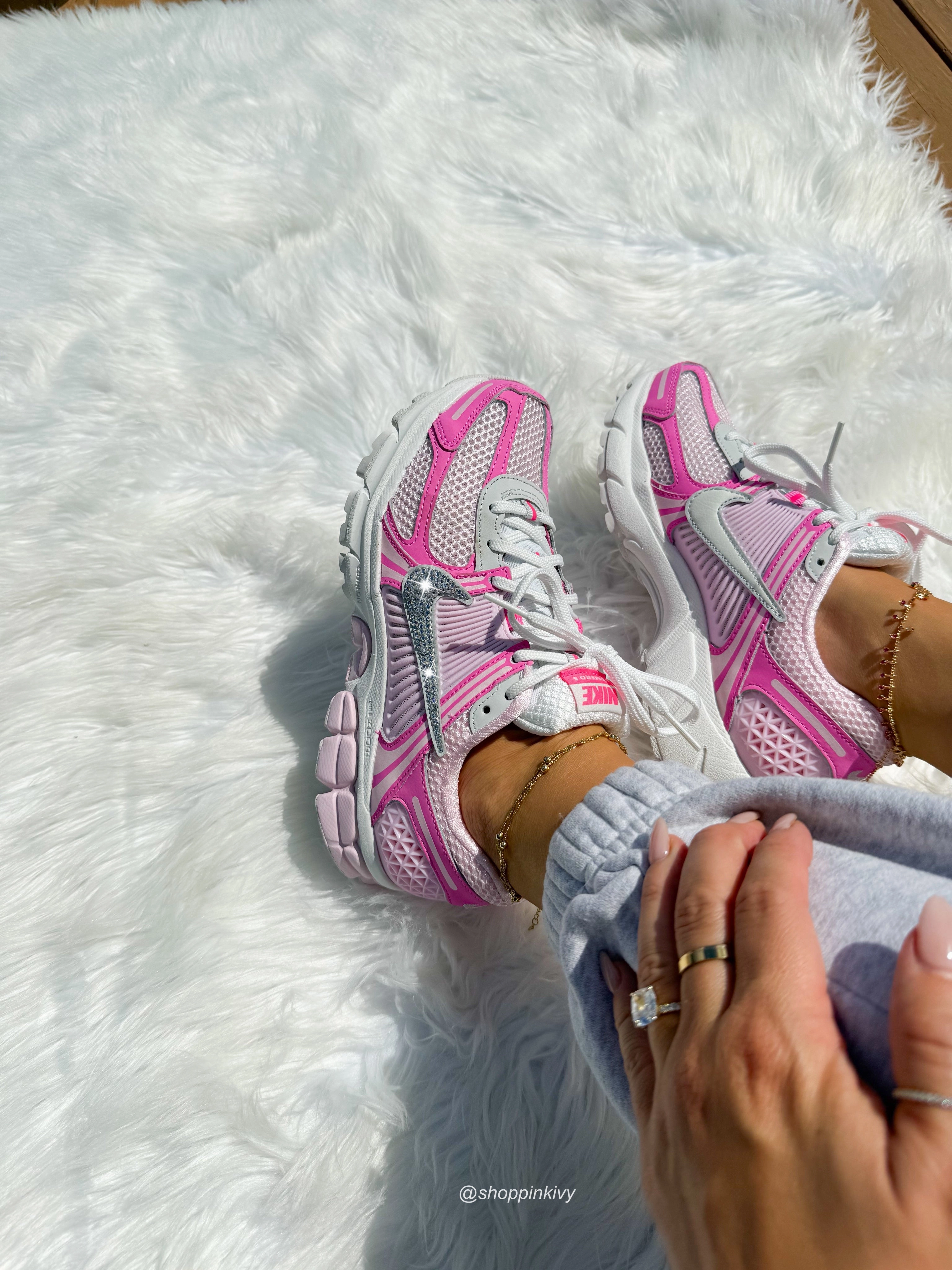 New Bubblegum Hot Pink Swarovski Women Nike Vomero 5 Light Pace Explore City