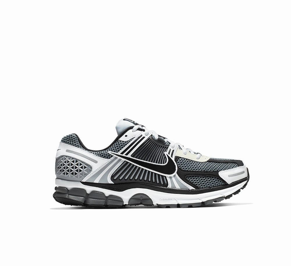 Nike Zoom Vomero 5 SE SP Anti microbial Non Slip Outsole