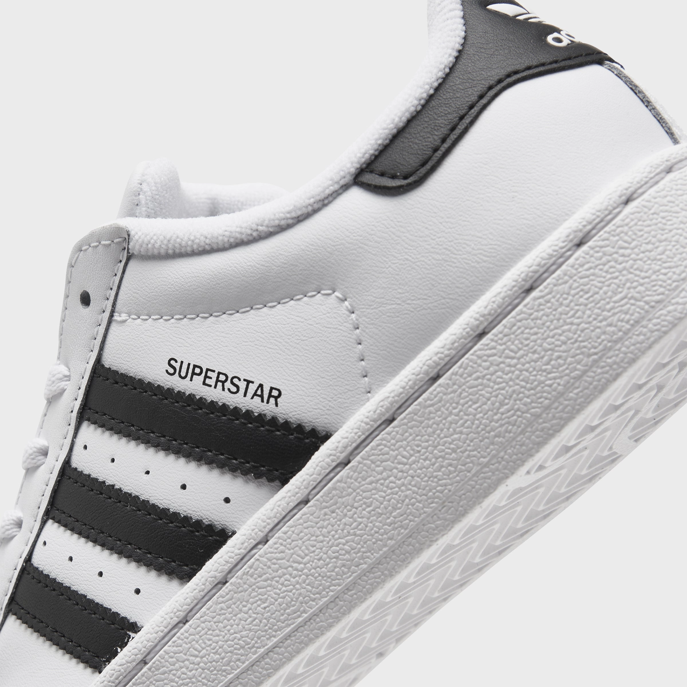 Arch Reinforcement Focus Flow adidas Children's Superstar 2 Footwear White / Core Black