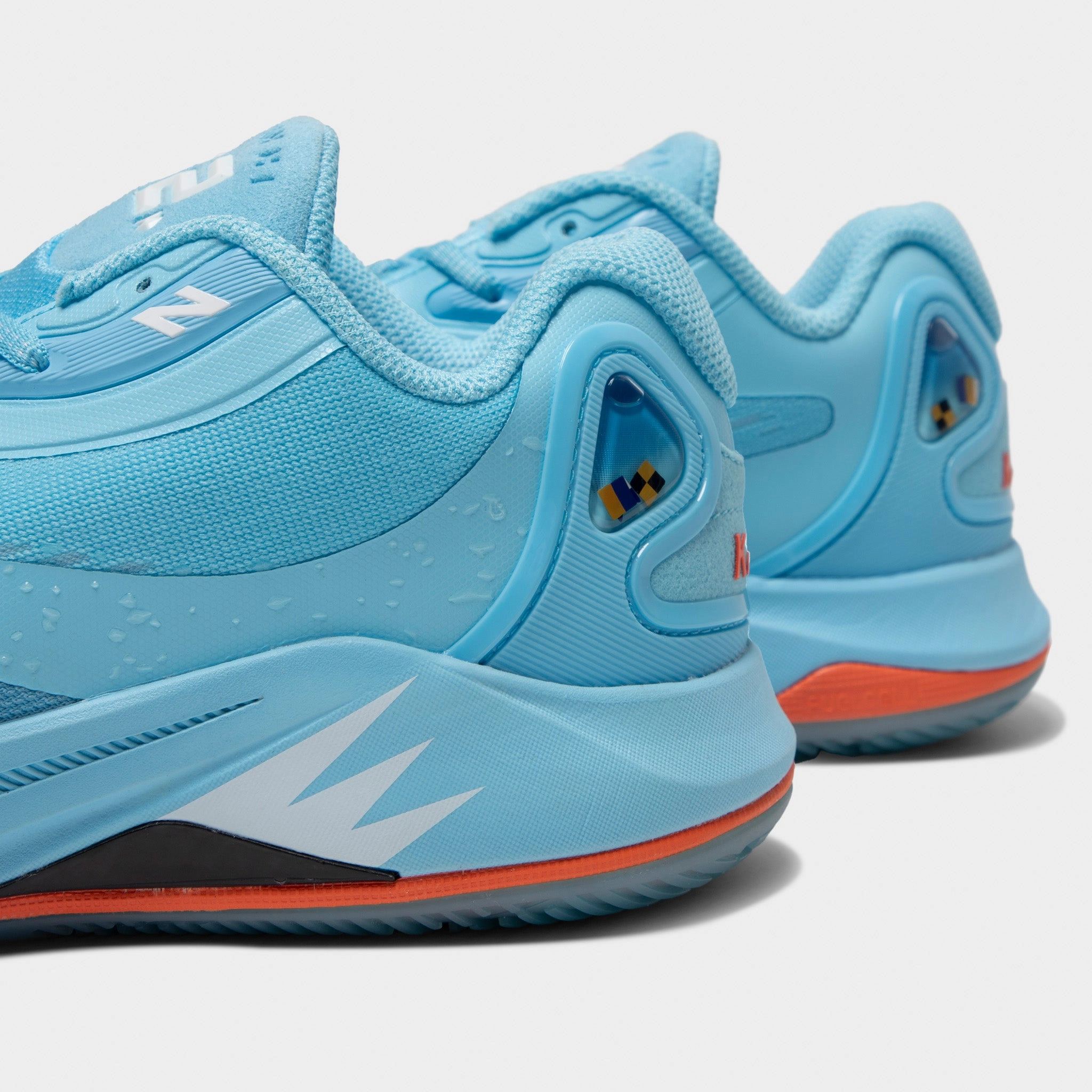 New Balance Kawhi 4 Blue / Blue Flexible Knit Construction