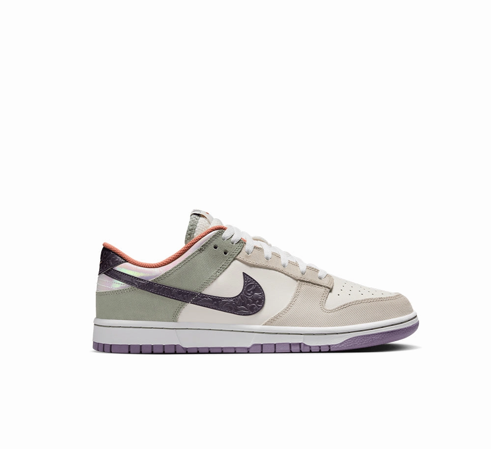 Flexible Movement Nike Dunk Low Retro SE