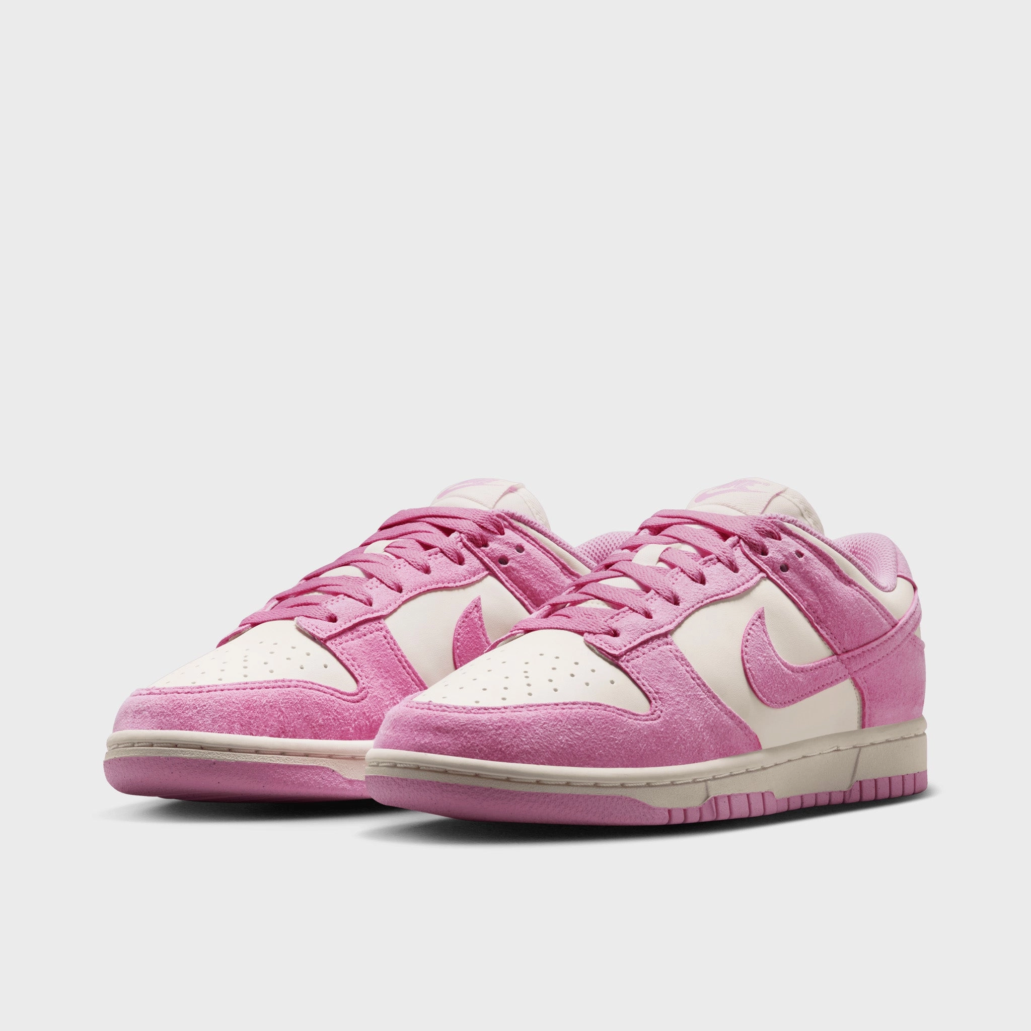Precision Traction Quick Dry Inner Lining Nike Women's Dunk Low Sail / Pink Rise - Sail