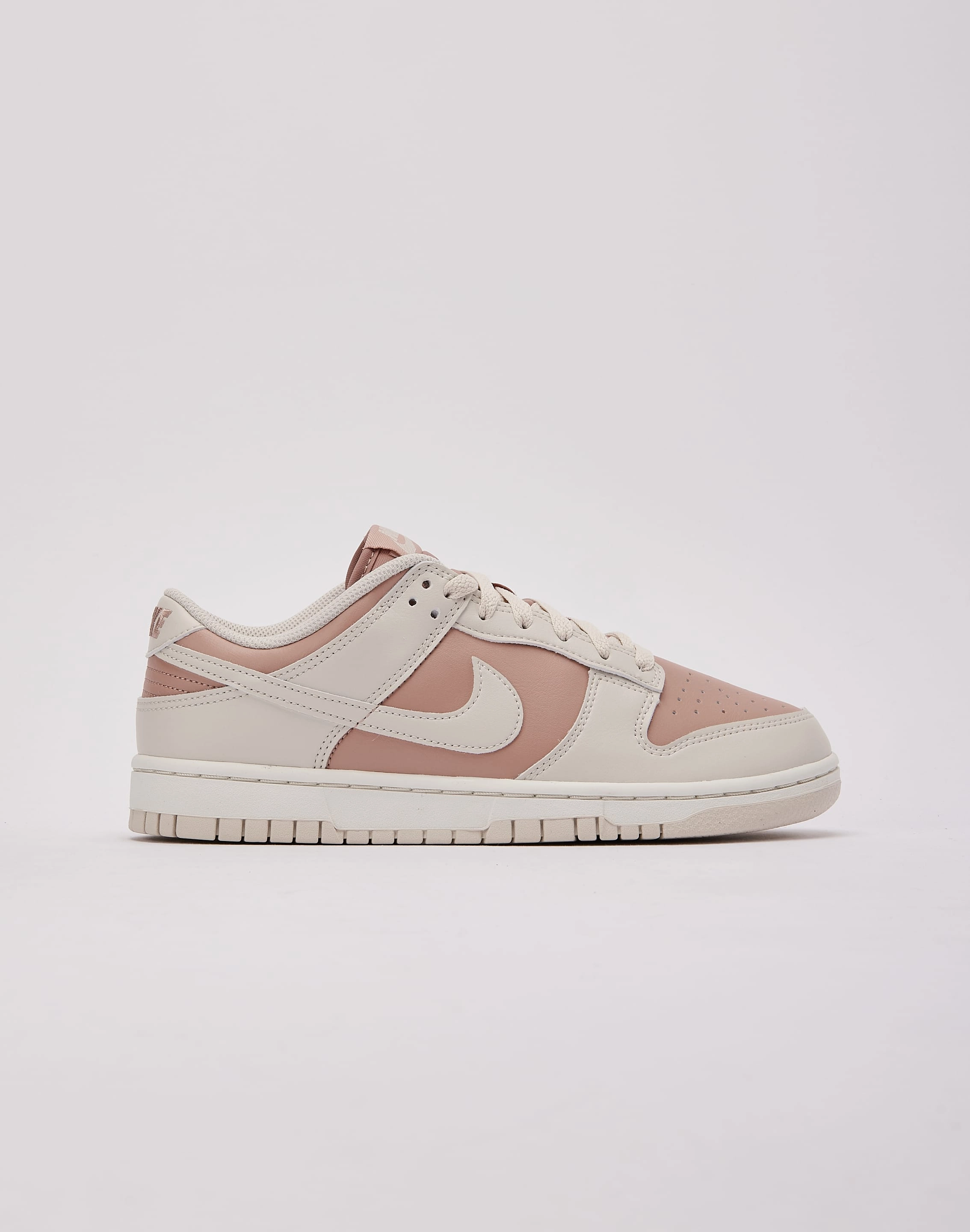 High-Impact Support Dynamic Tension Band Nike Dunk Low Next Nature