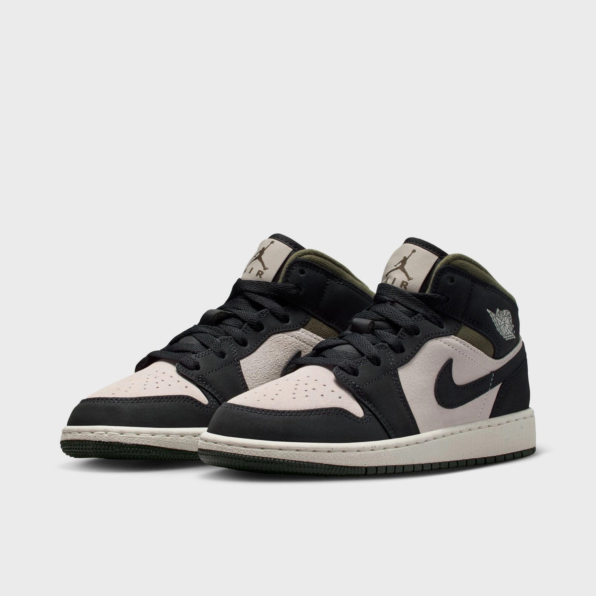 Pivot Point Engineering WideFit Jordan 1 Mid SE GS Light Orewood Brown / Off Noir - Medium Olive