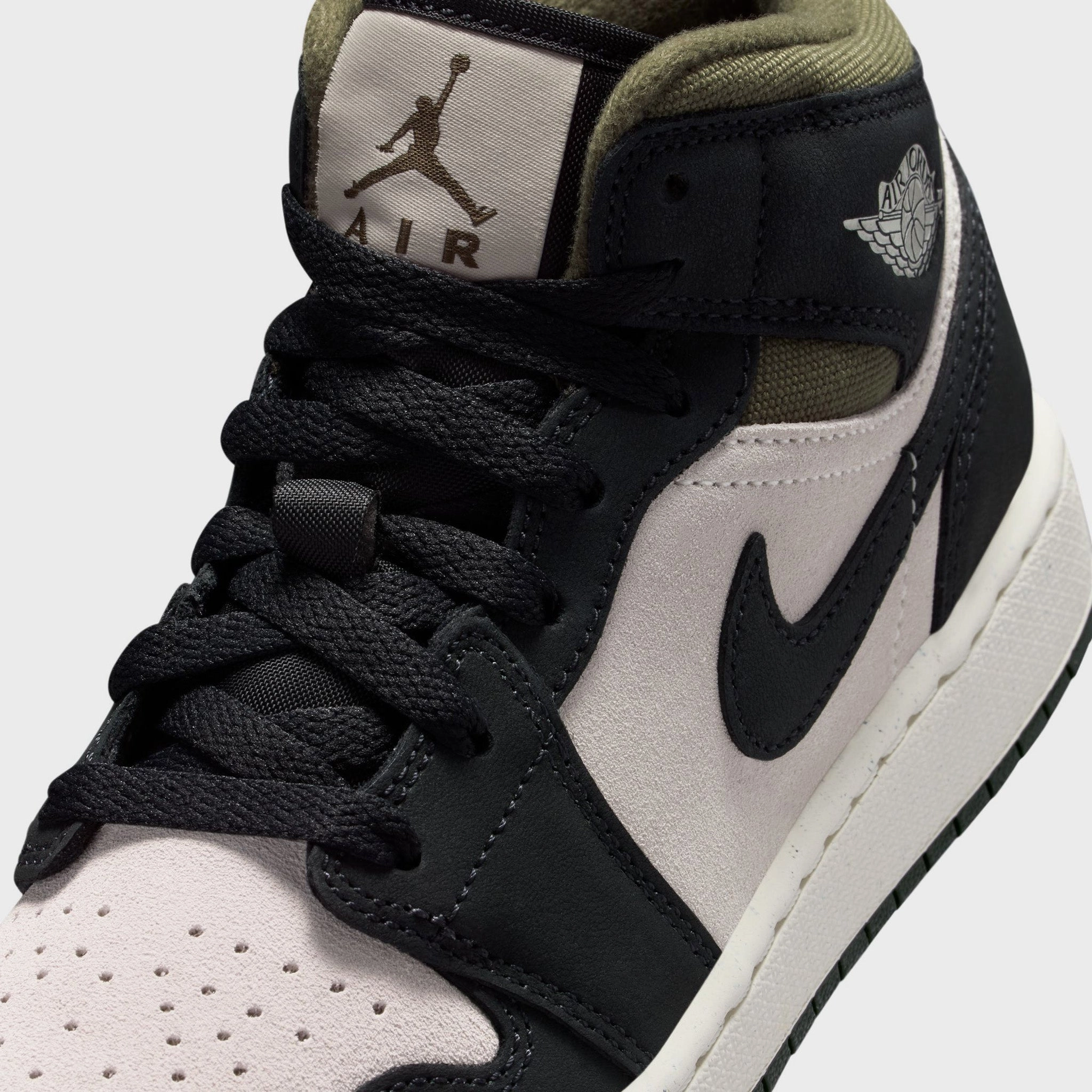 Stain   Resistant All Day Game Jordan 1 Mid SE GS Light Orewood Brown / Off Noir - Medium Olive