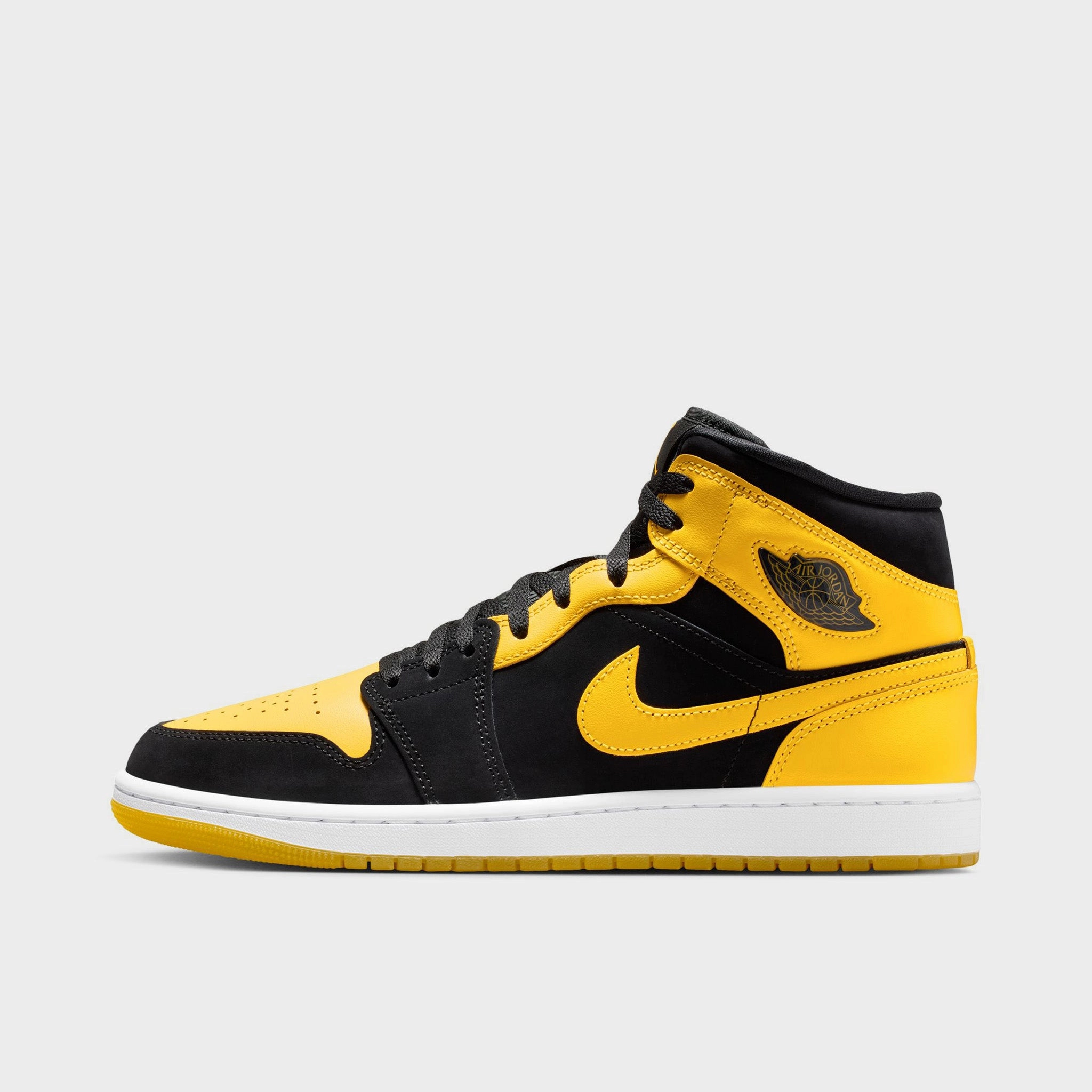 Jordan 1 Mid Black / Varsity Maize - White High-Quality Cushioning