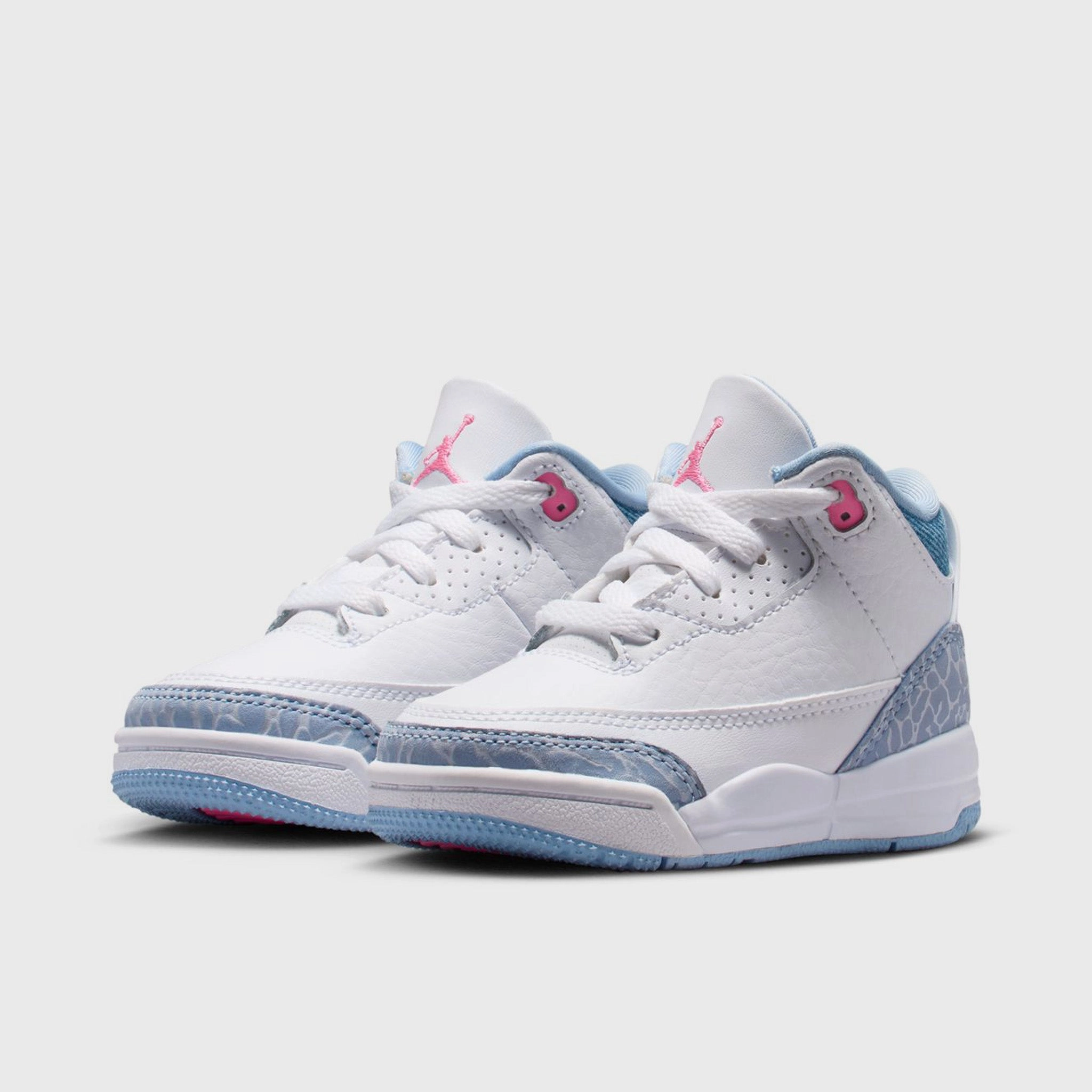 Quick Dry Inner Lining Lightweight Outsole Jordan 3 Retro TD White / Pink Glow - Cobalt Bliss