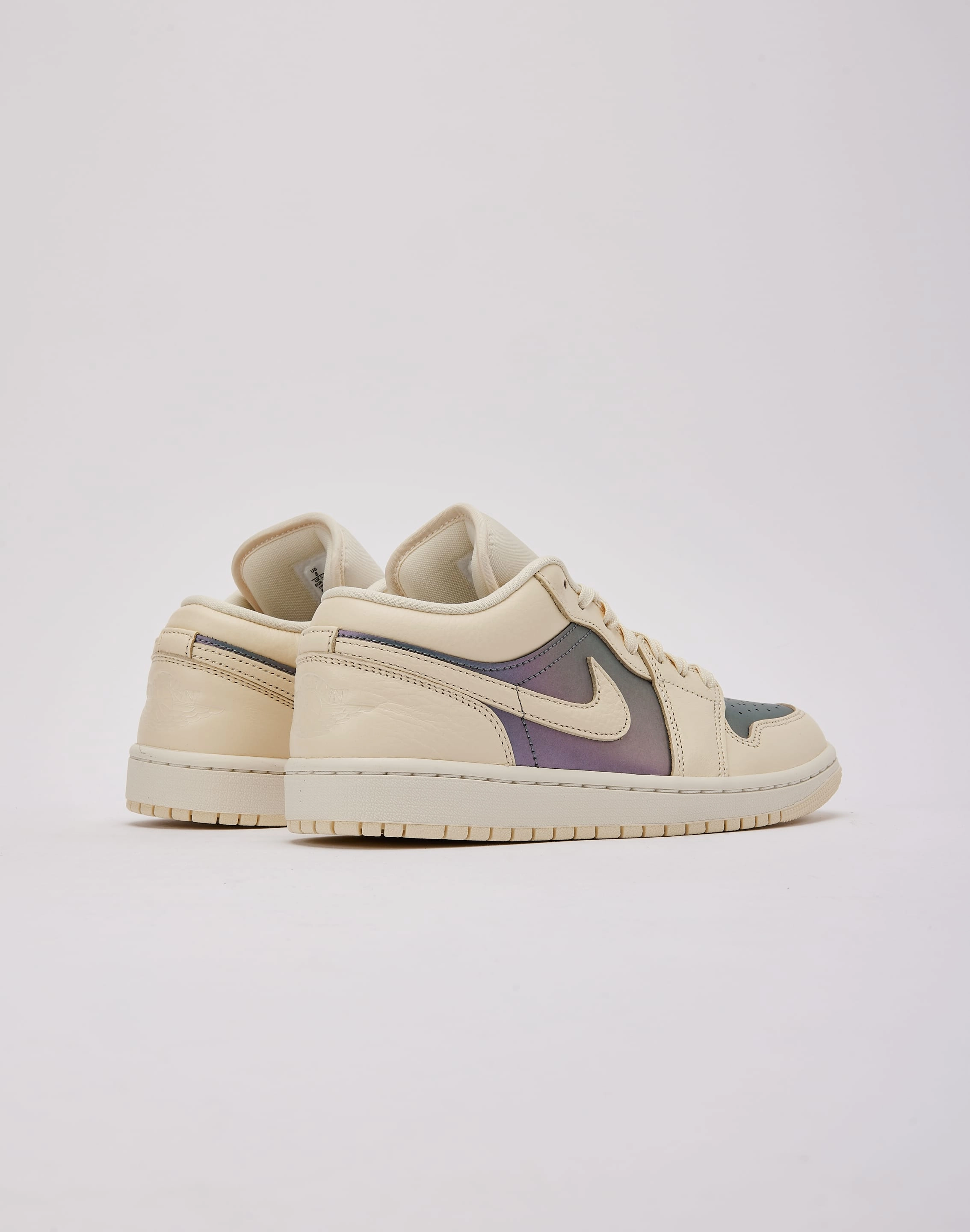 Jordan Air Jordan 1 Low SE Multi Court Play Adaptive Heel Lock System