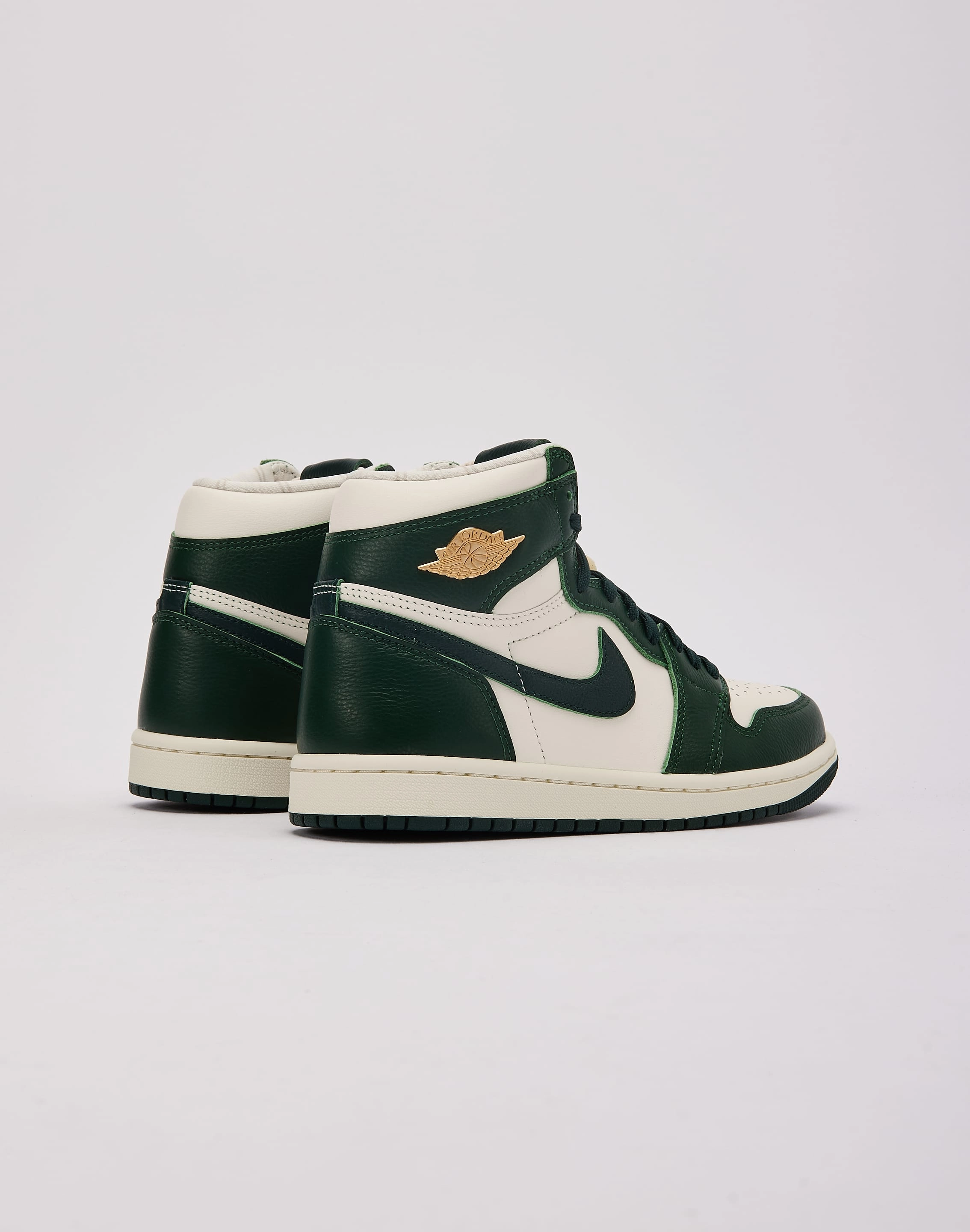 Shock dispersion Multi Directional Grooves Jordan Air Jordan 1 Retro High OG 'Pro Green'