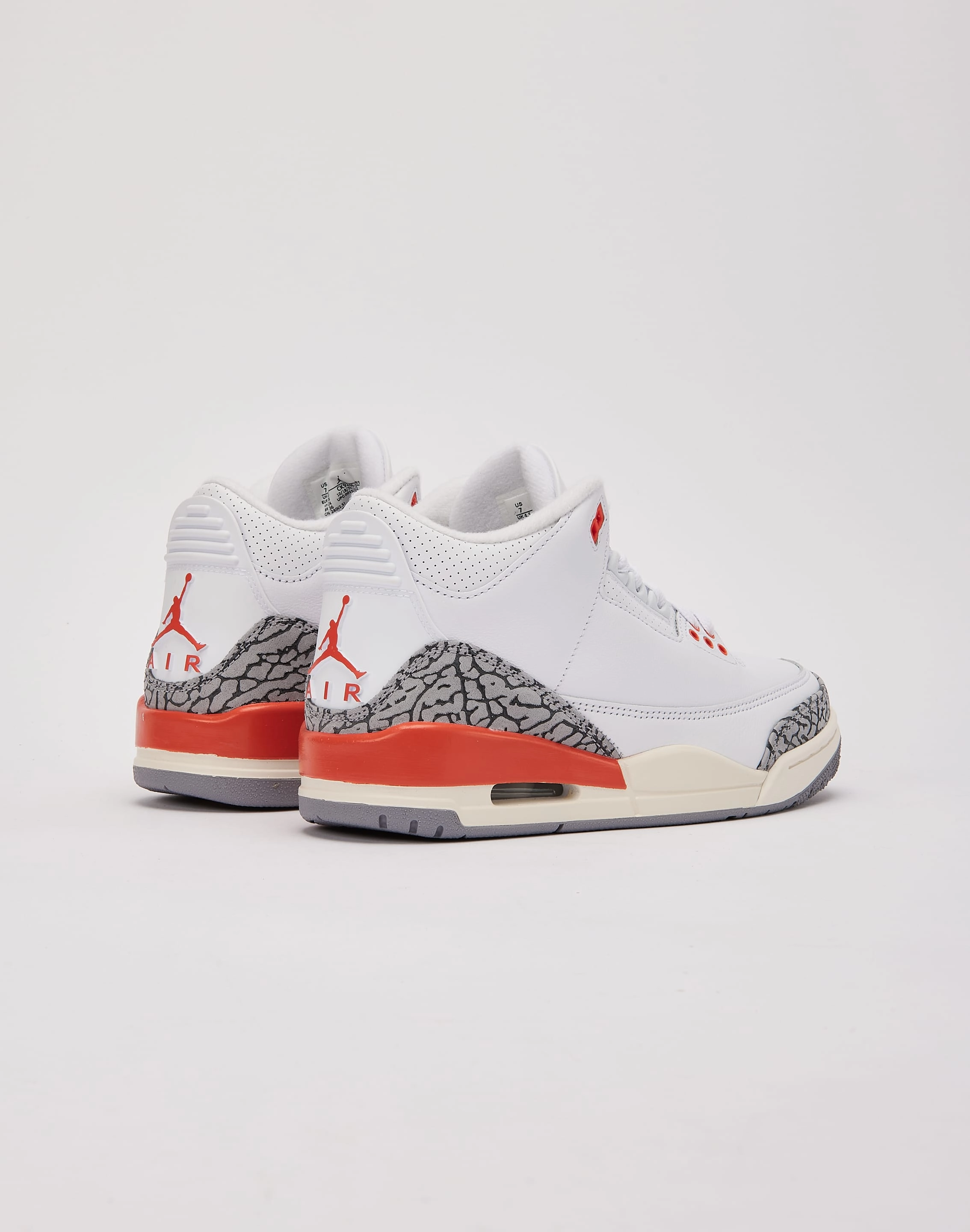 Dynamic Midsole Play Driven Frame Jordan Air Jordan 3 Retro 'Georgia Peach'