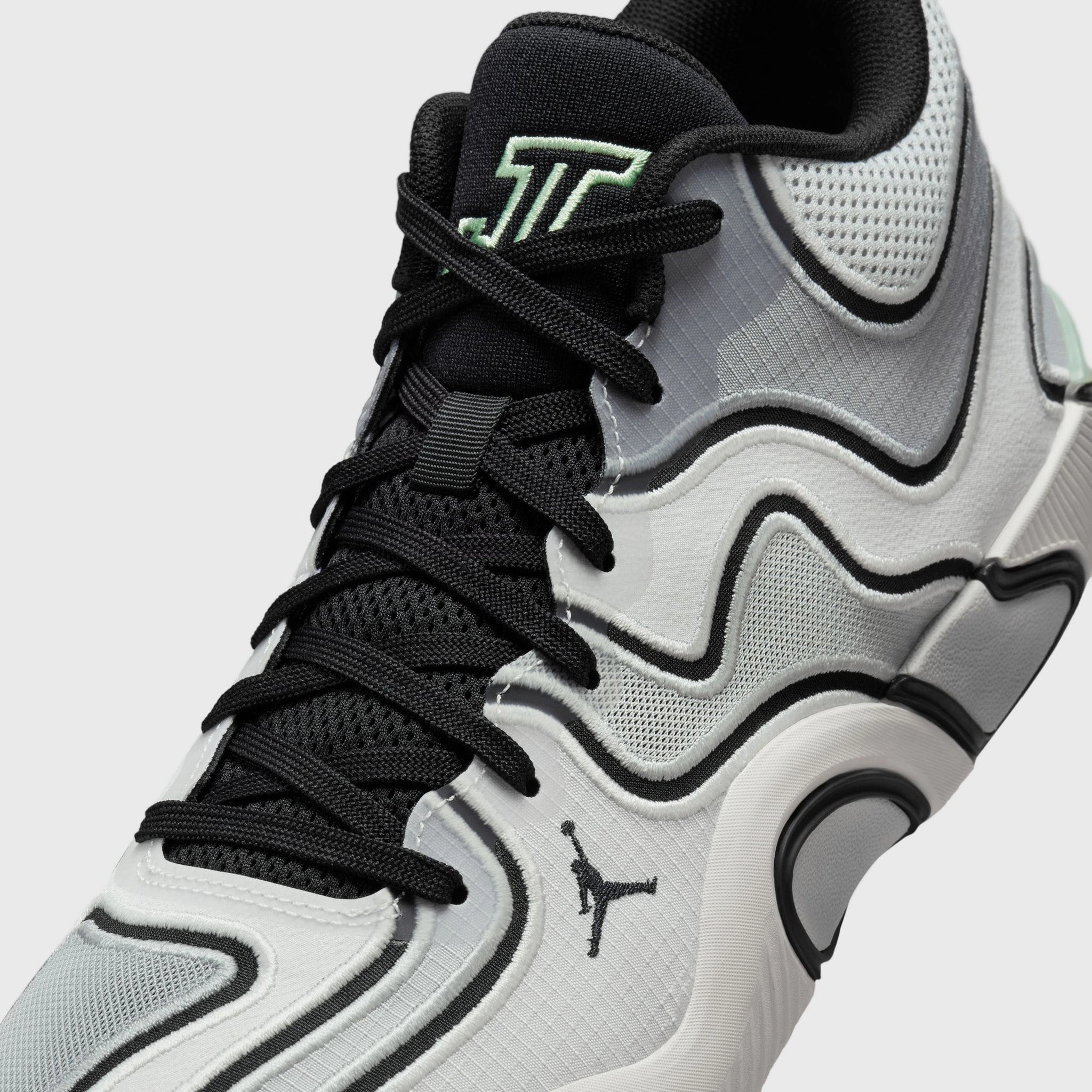 Jordan Tatum 3 Platinum Tint / Black - Particle Grey Perimeter Stability Frame cushioning technology