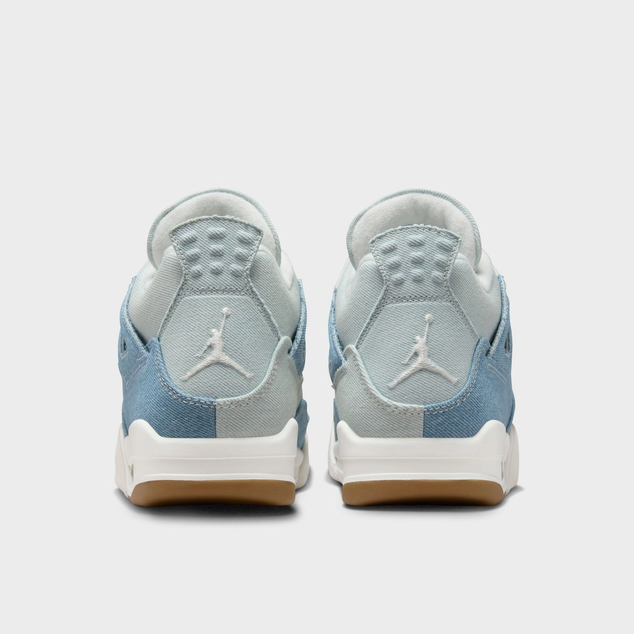 Endurance Boost Torsion Bar Jordan Women's 4 Retro Sail / Gum Light Brown - Worn Denim