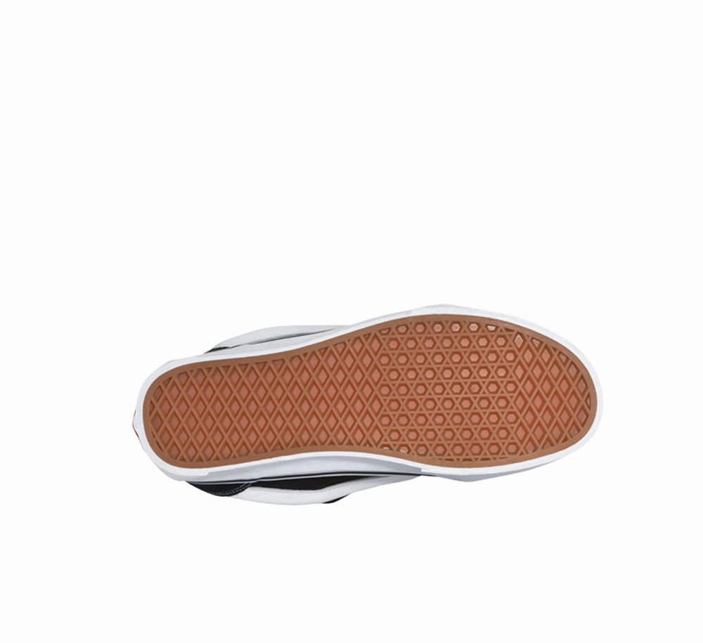 subtle style Knu Skool