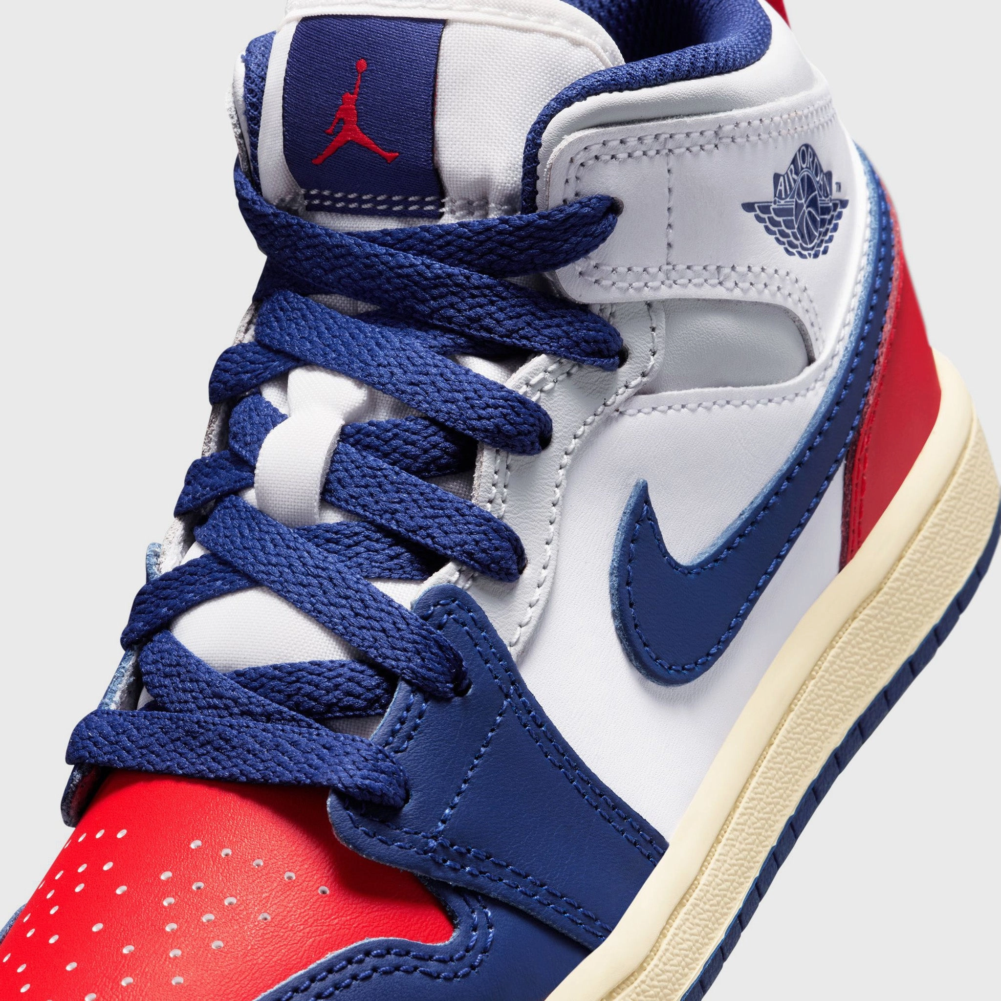 Jordan 1 Mid PS White / Deep Royal Blue - University Red Neutral pronation