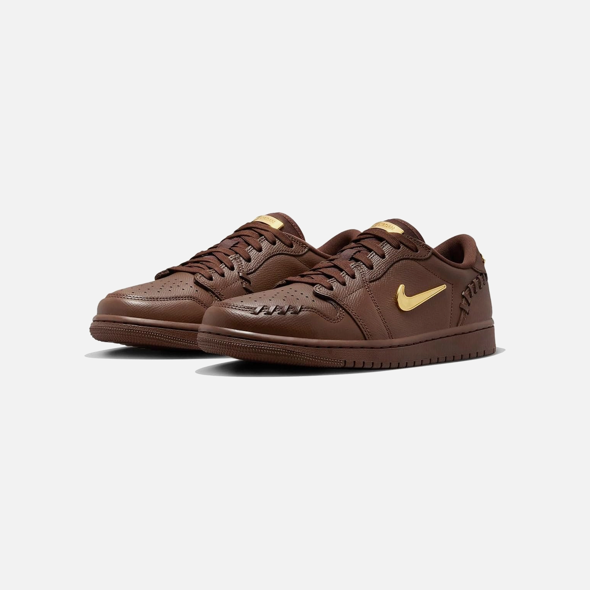 Nike Air Jordan 1 Low Method of Make Cacao Wow/Metallic Gold WMNS Clean Aesthetic