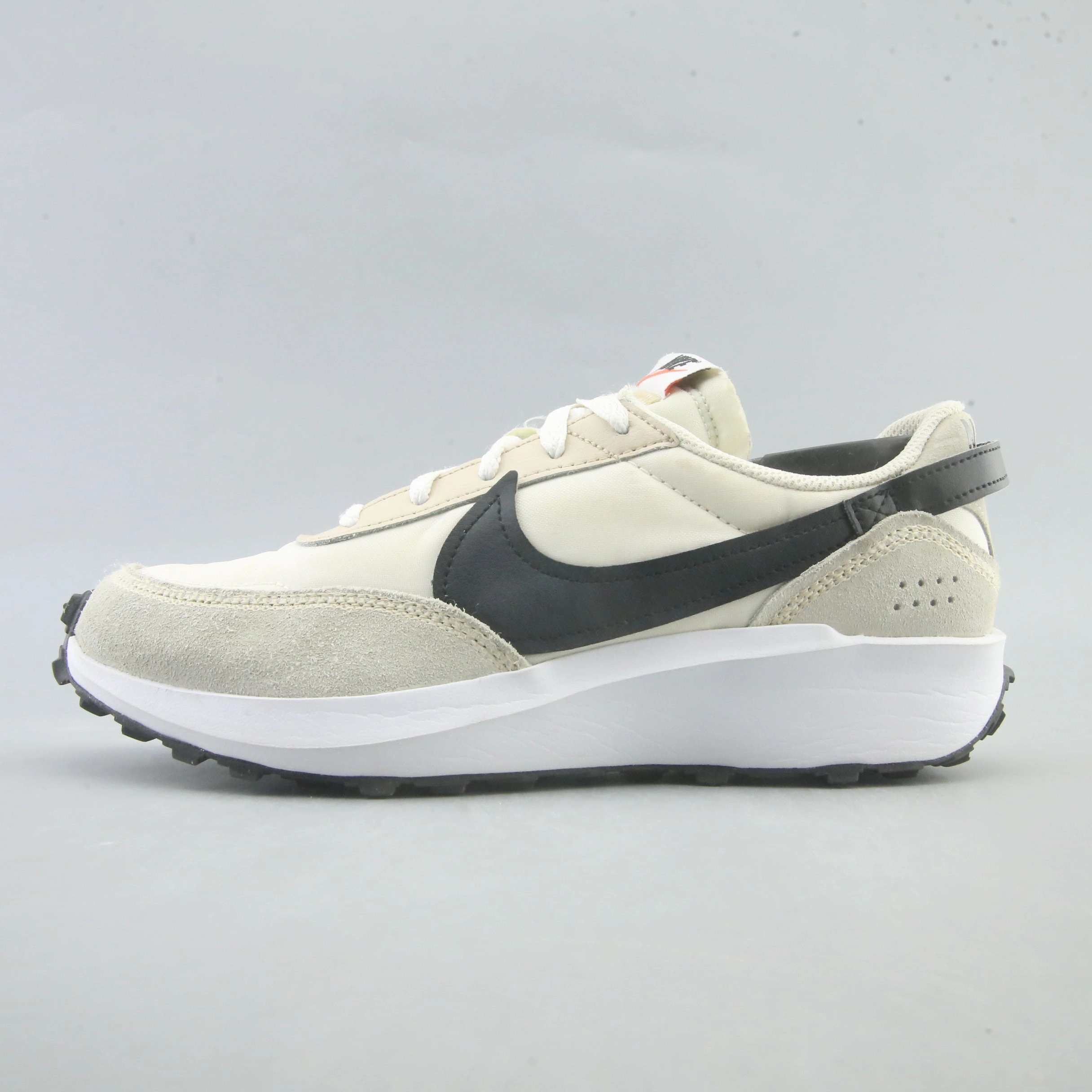 NIKE WAFFLE DEBUT VINTAGE Non Marking Outsole