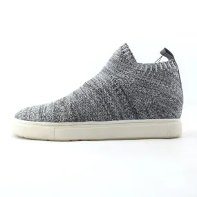 Edge Hike Air Circulation Channels MOSSIMO SUPPLY CO .