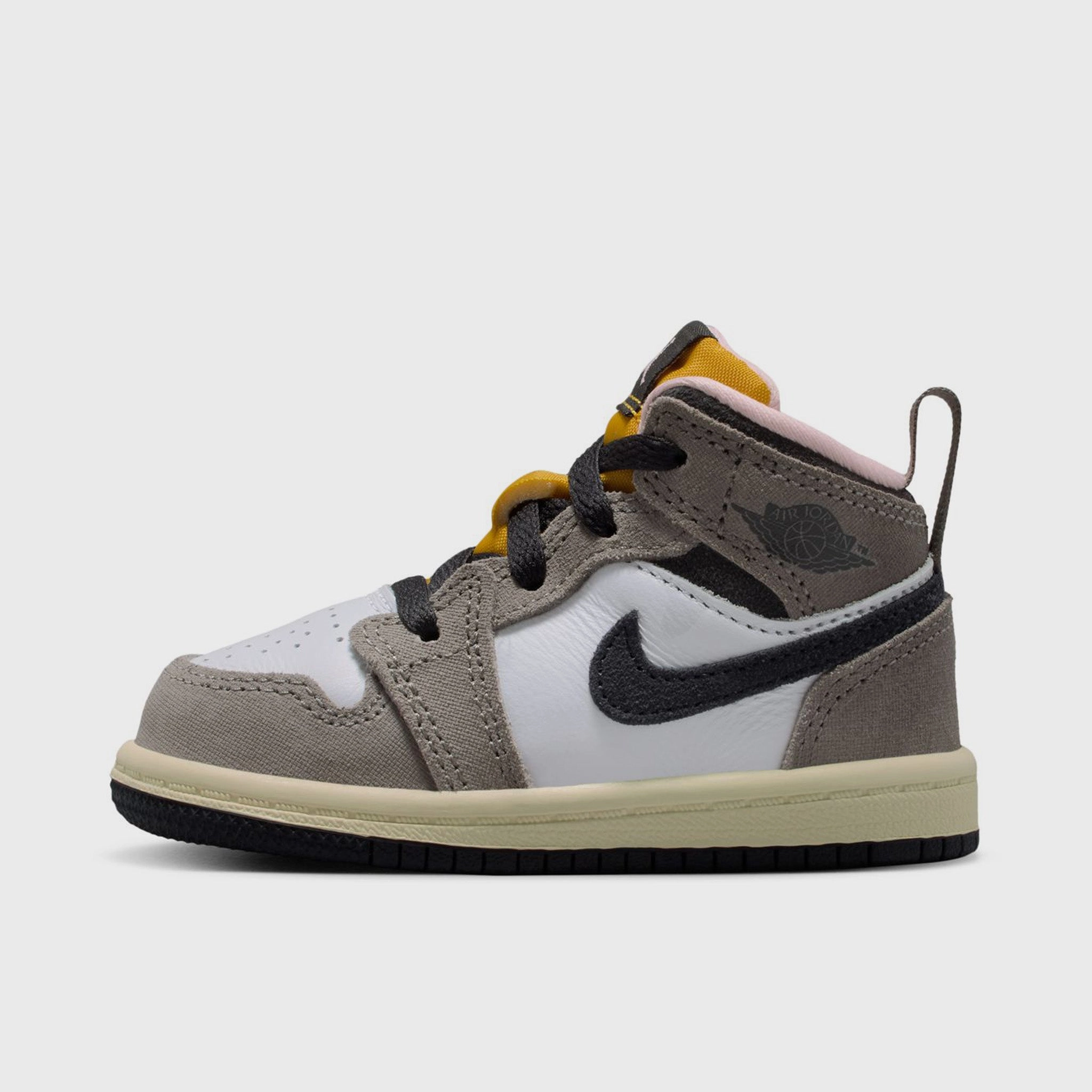 Multi Court Play Speed Performance Jordan 1 Mid SE TD White / Oil Grey - Cave Stone
