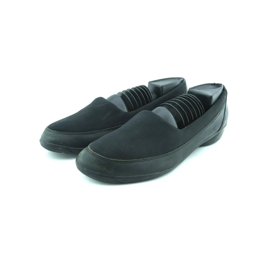 NATURALIZER . City Daily Plain look