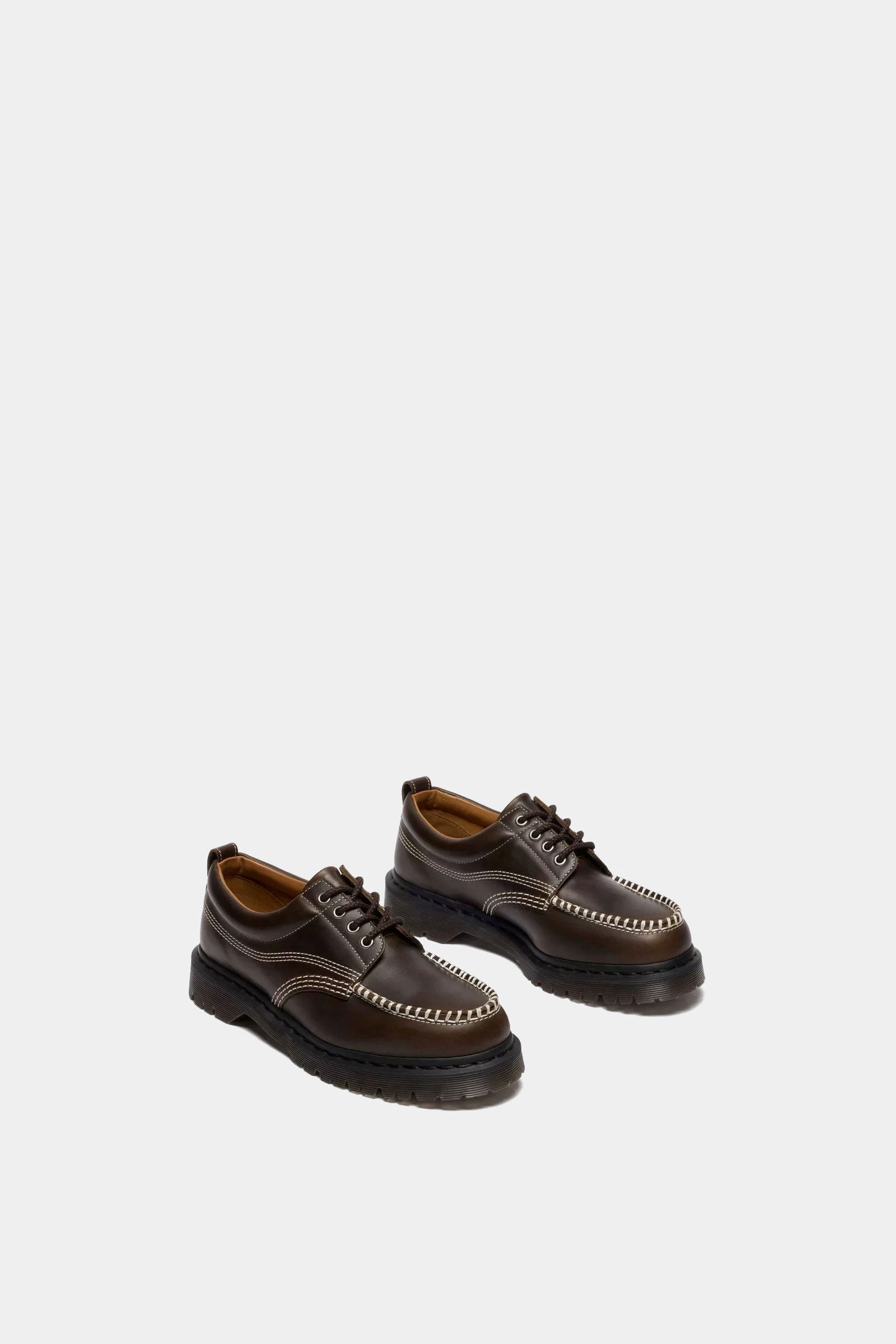 Lowell Slip On Design