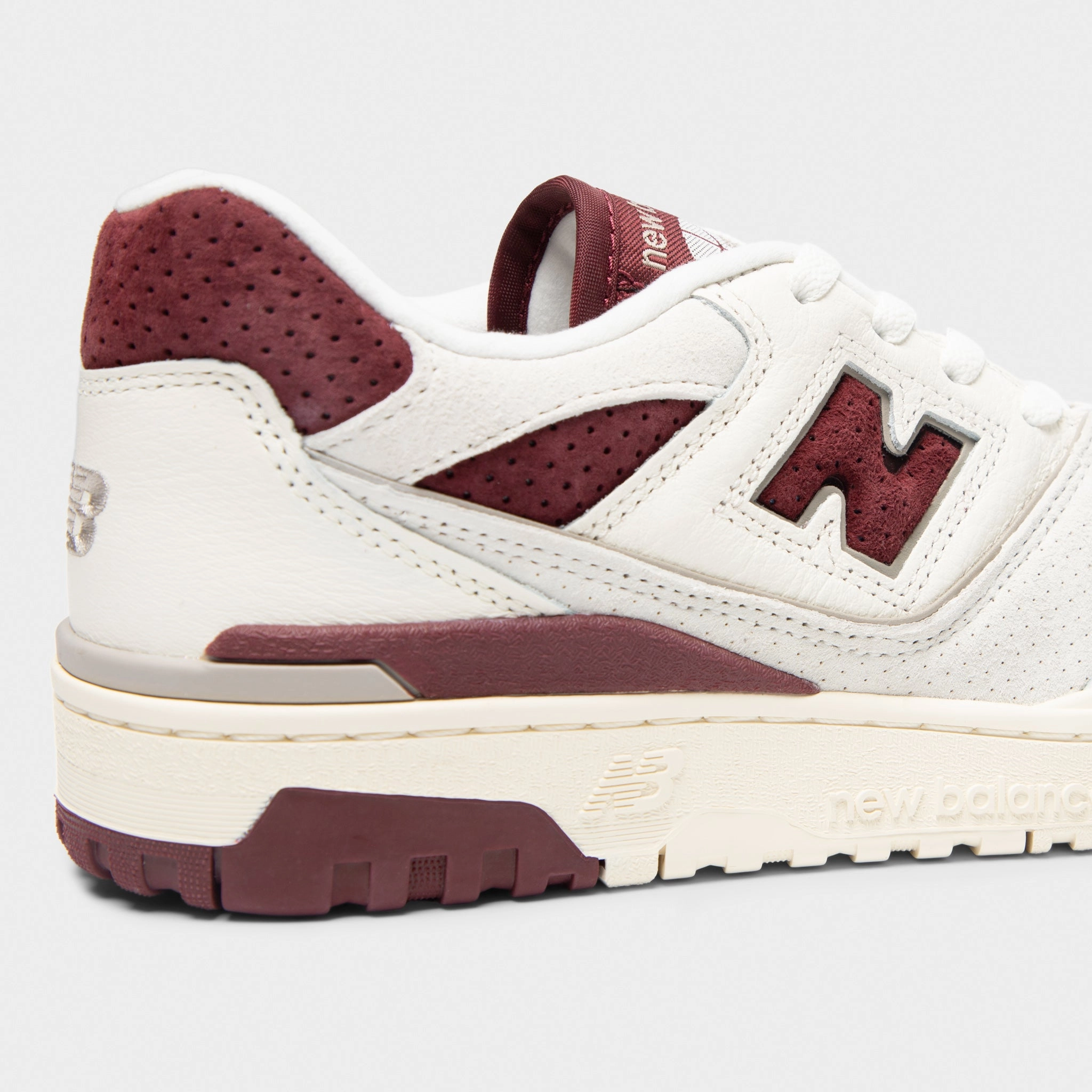 Mid   Top Style Sporty New Balance 550 Sea Salt / Classic Crimson