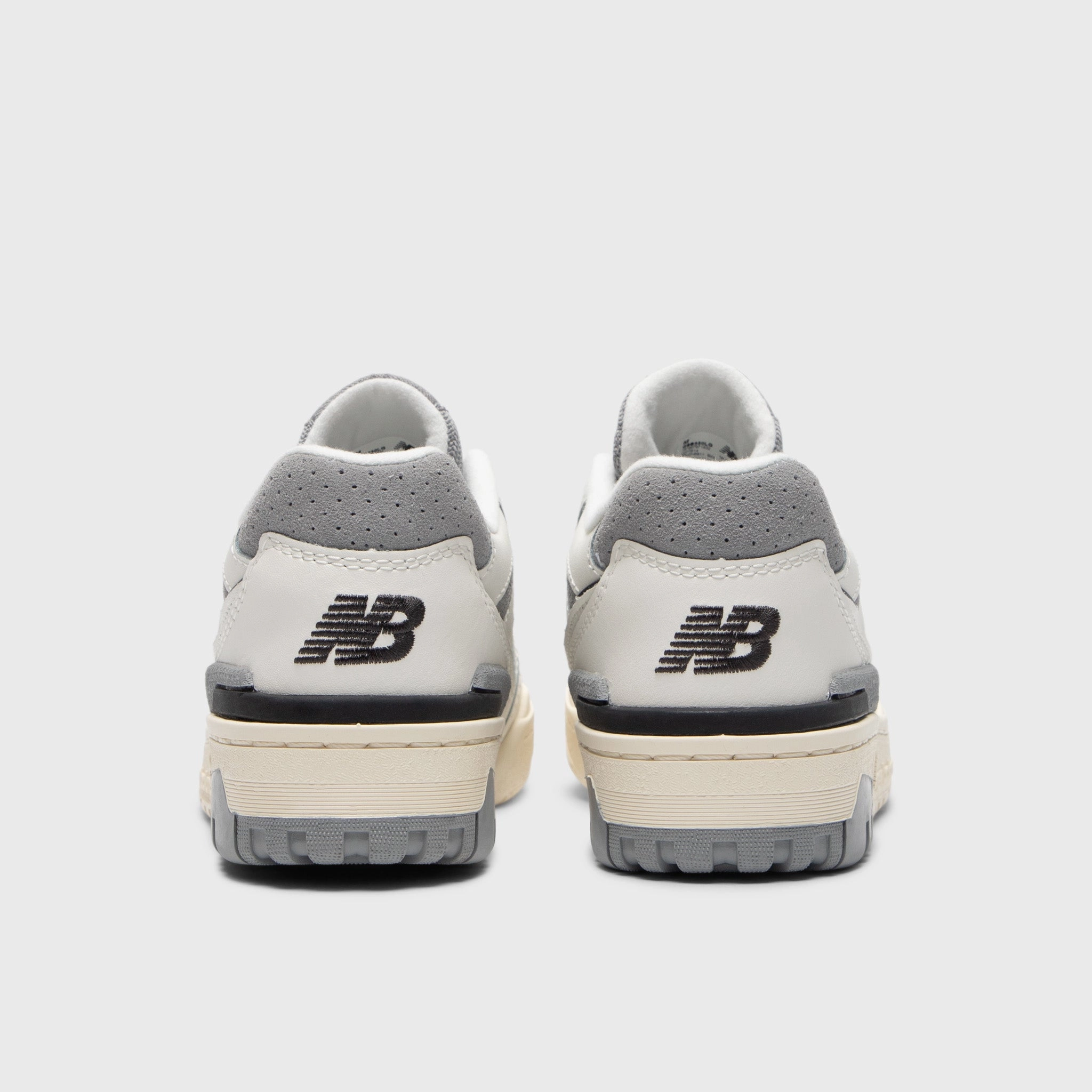New Balance Juniors' 550 White / Grey Regular Fit Trendy Appearance