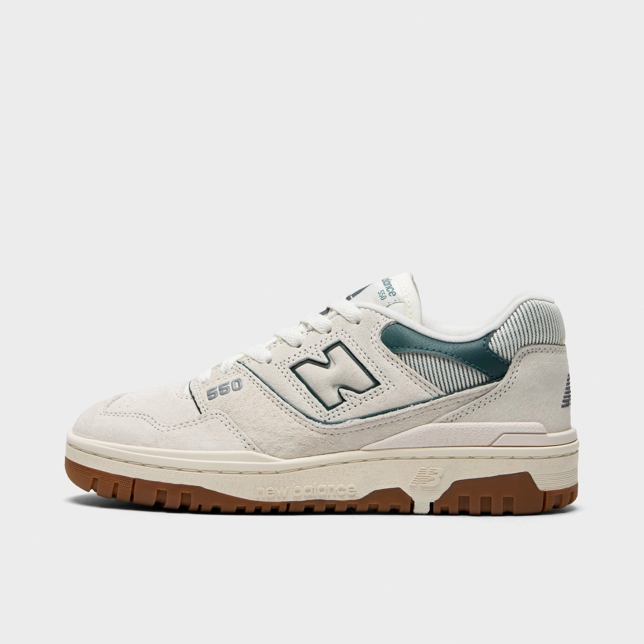 Sharp Movement New Balance Women's 550 Sea Salt / New Spruce