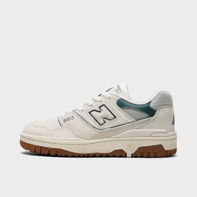 Sharp Movement New Balance Women's 550 Sea Salt / New Spruce