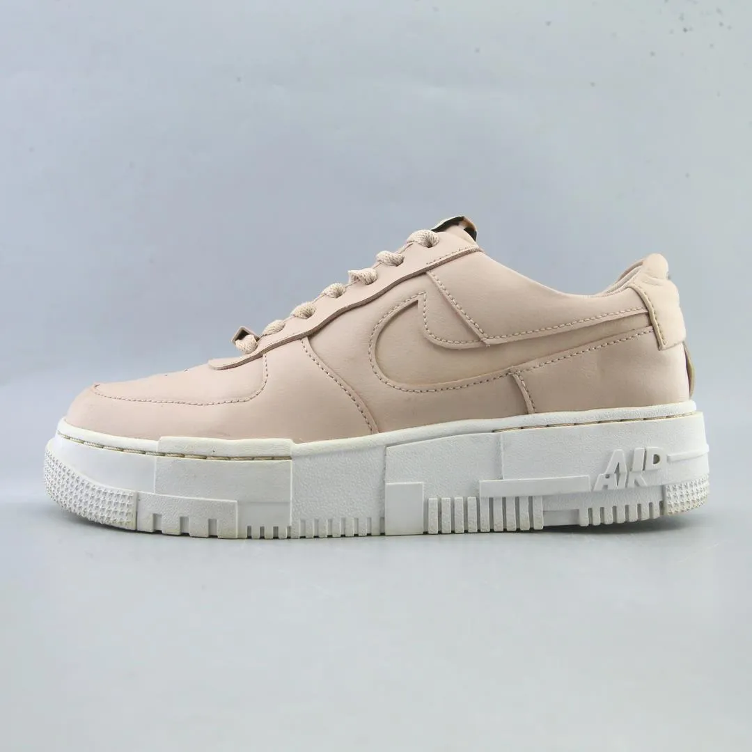 Breath Focus Chase Step NIKE AIR FORCE 1 LOW PIXEL
