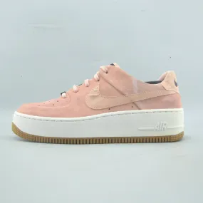 Subtle Look Smooth Walk NIKE AIR FORCE 1 SAGE LOW