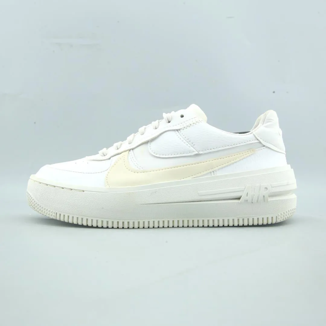 NIKE AIR FORCE 1 Travel Ready
