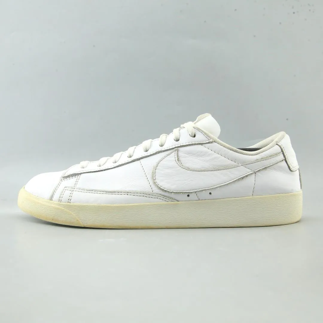 NIKE BLAZER LOW LE Peach Soft Drive Ready