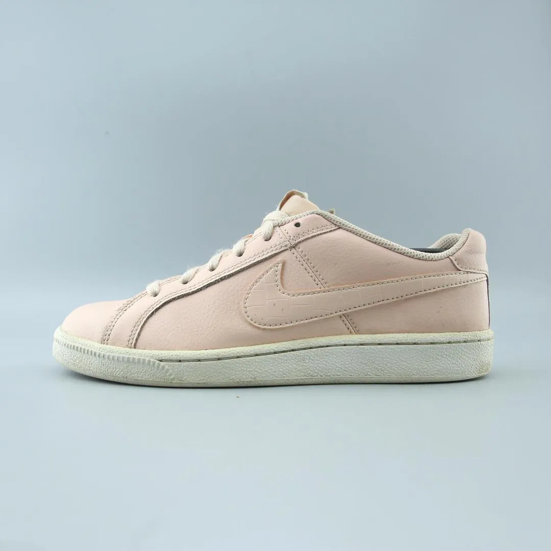 NIKE COURT ROYALE Water resistant coating